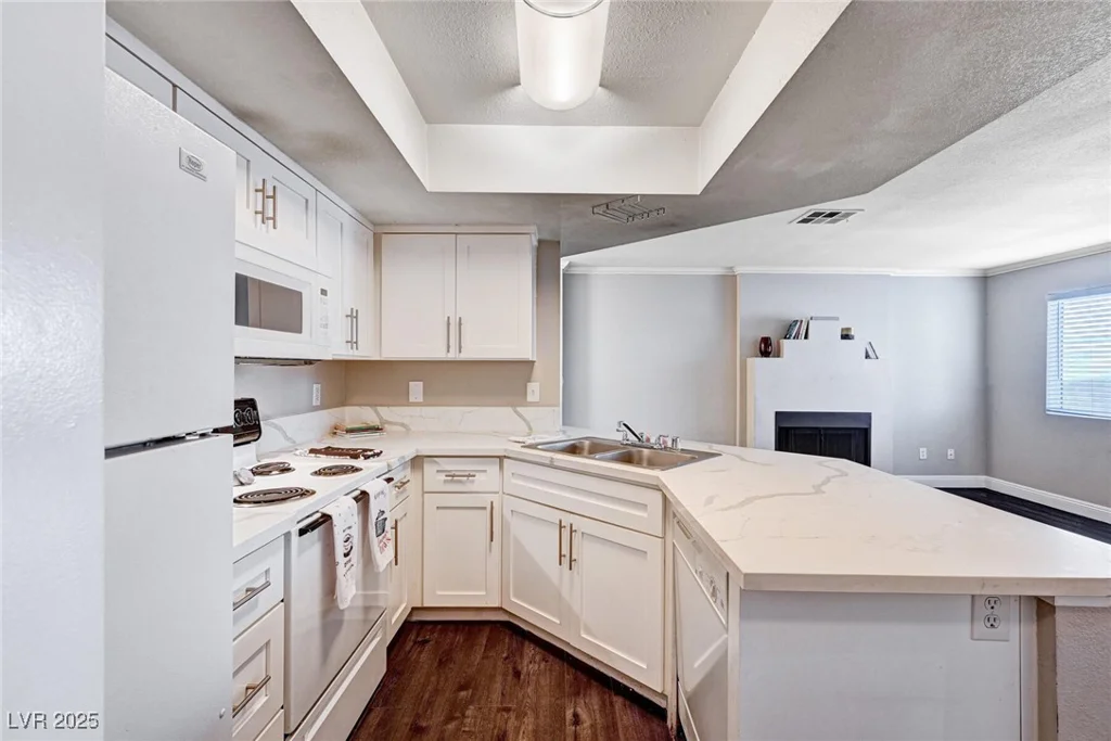 8600 Charleston, Las Vegas, NV 89117