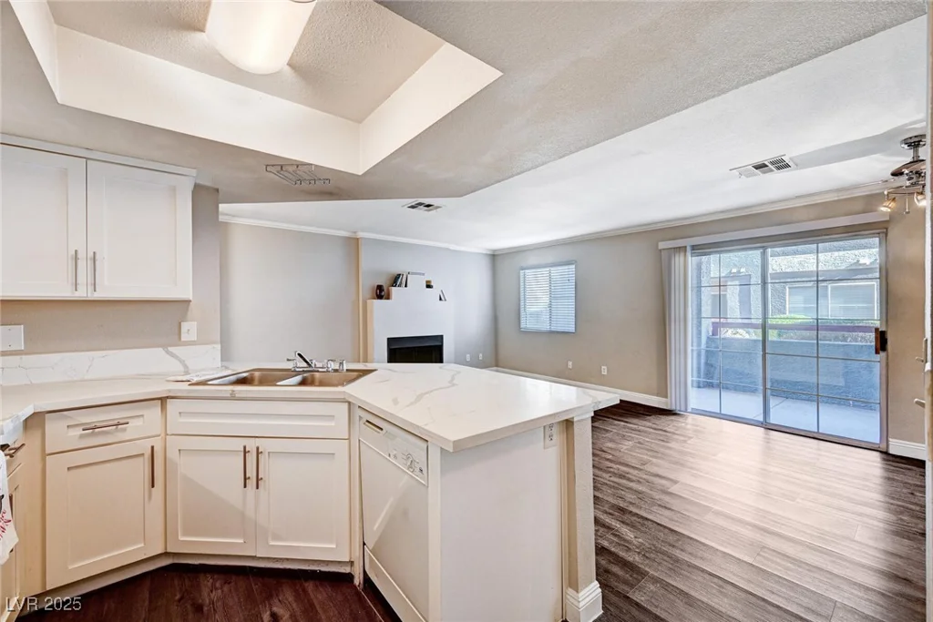 8600 Charleston, Las Vegas, NV 89117
