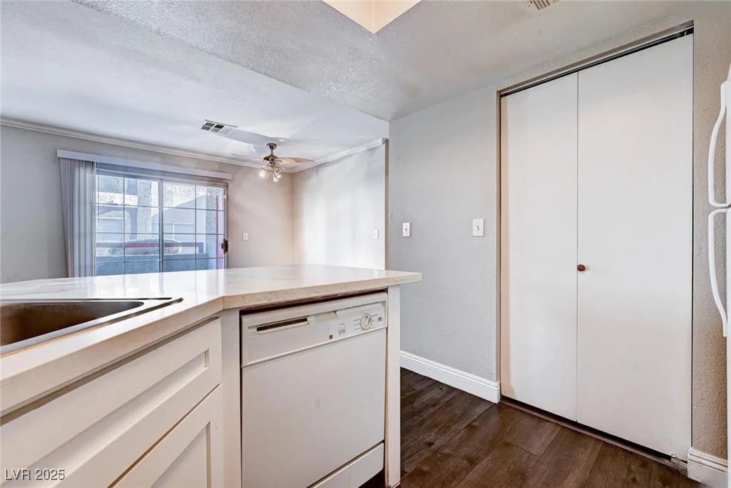 8600 Charleston, Las Vegas, NV 89117