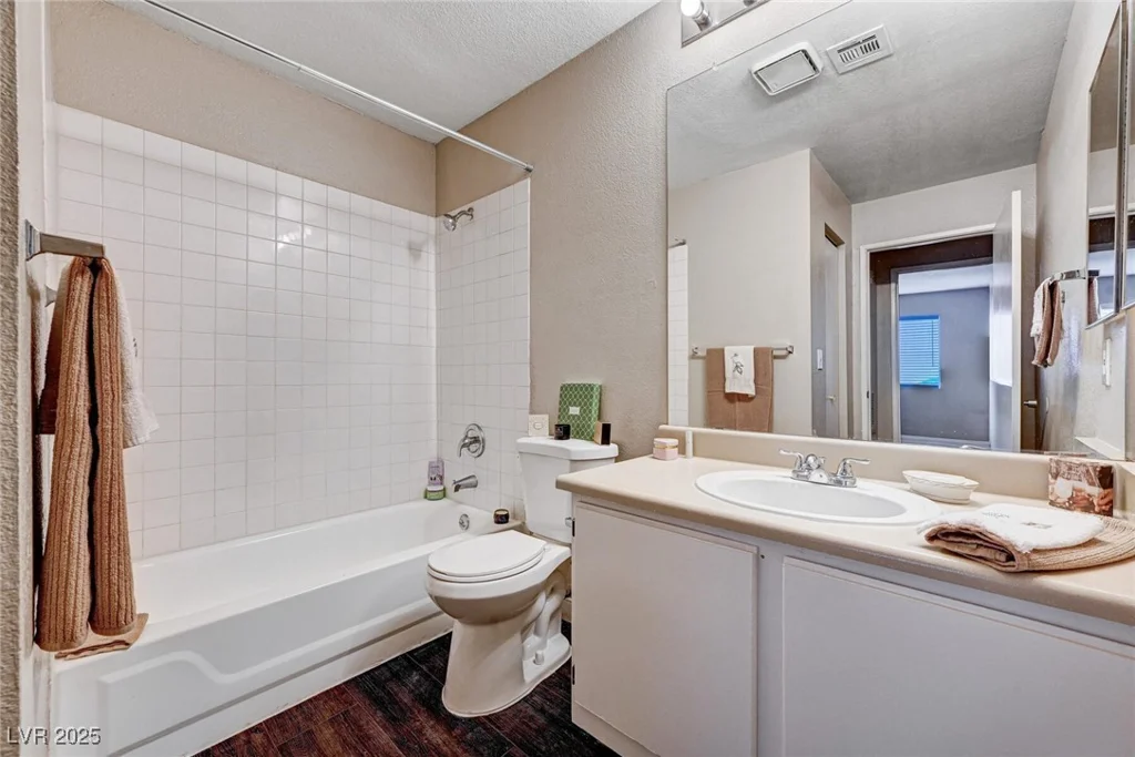 8600 Charleston, Las Vegas, NV 89117
