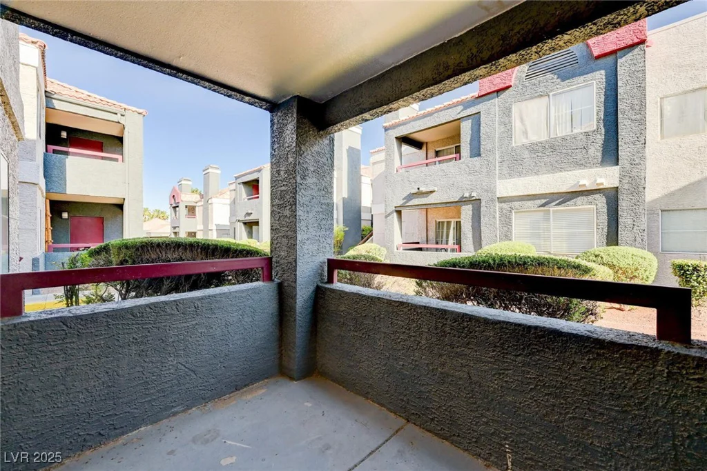 8600 Charleston, Las Vegas, NV 89117