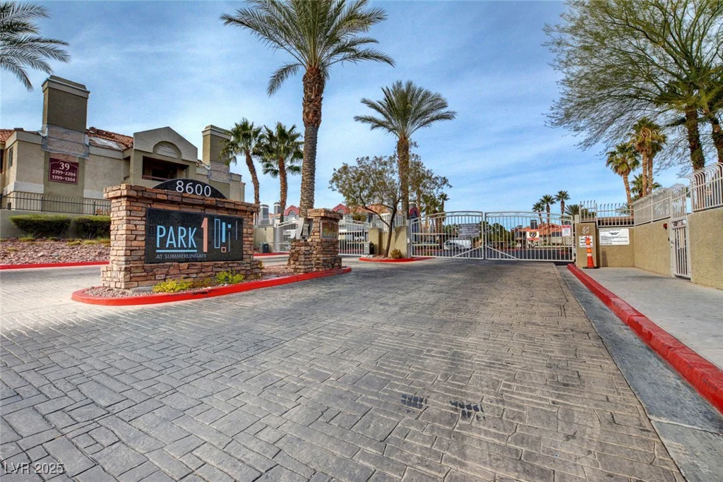 8600 Charleston, Las Vegas, NV 89117