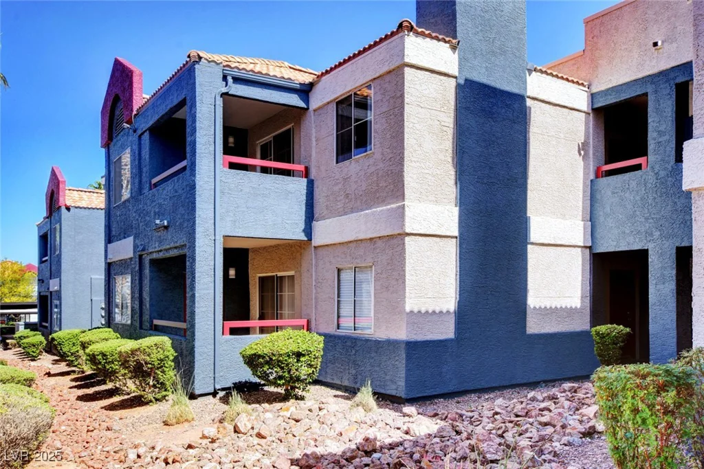 8600 Charleston, Las Vegas, NV 89117