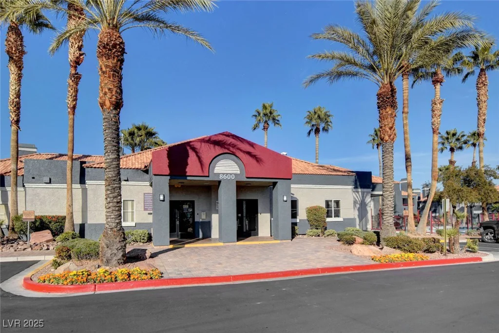 8600 Charleston, Las Vegas, NV 89117