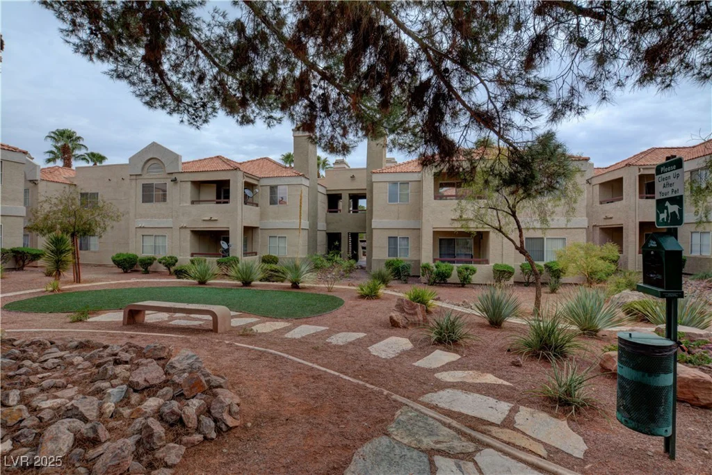 8600 Charleston, Las Vegas, NV 89117