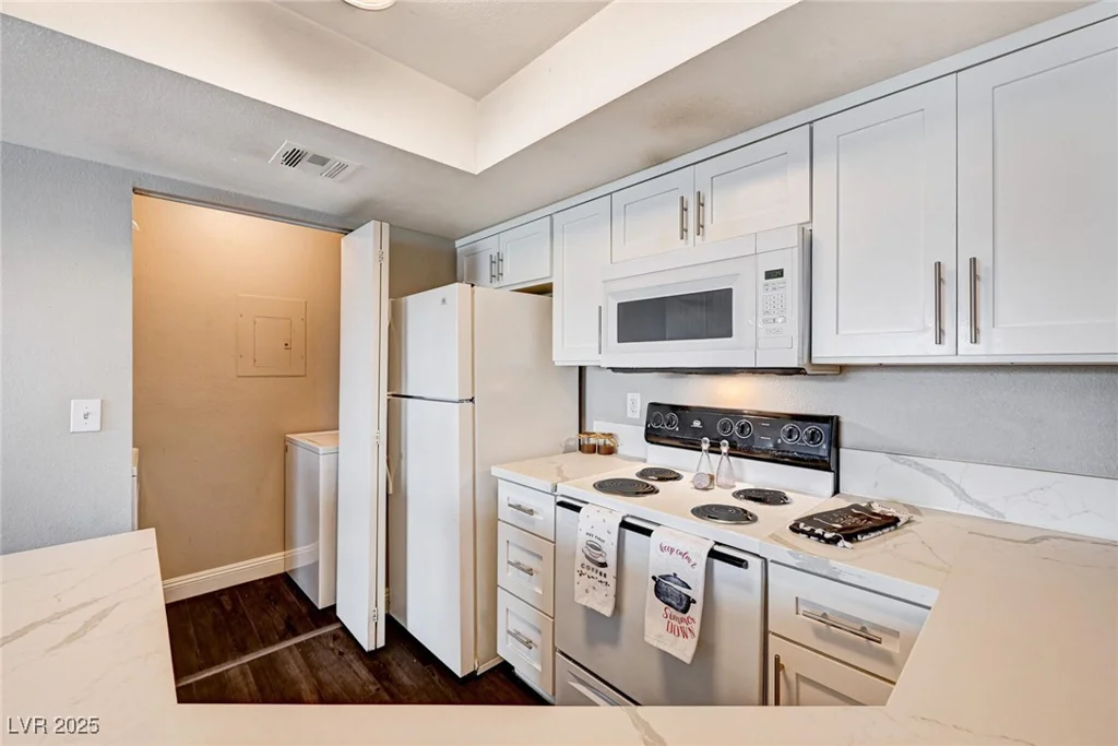 8600 Charleston, Las Vegas, NV 89117
