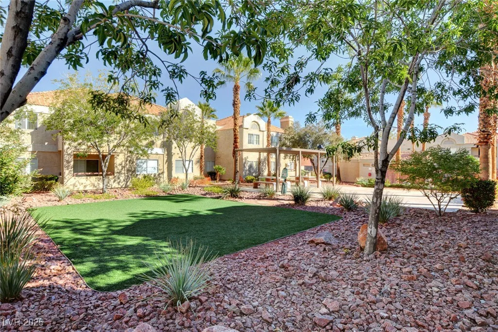 8600 Charleston, Las Vegas, NV 89117