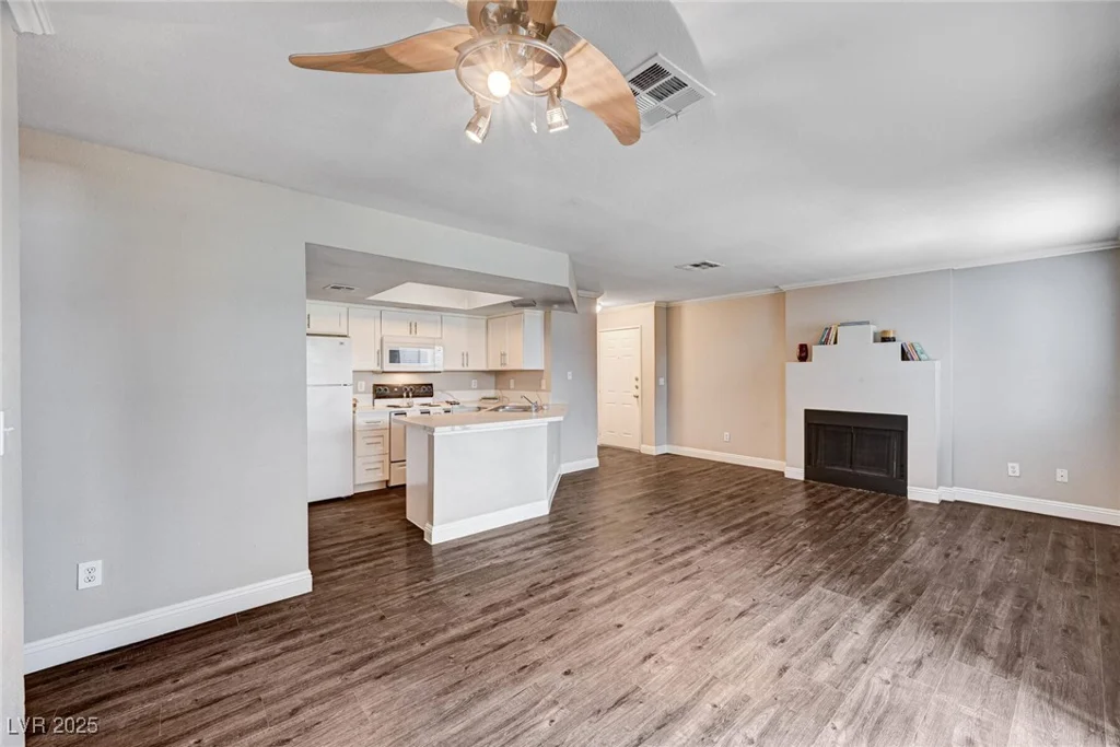 8600 Charleston, Las Vegas, NV 89117