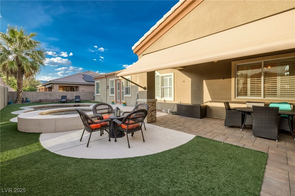 8149 Villa De La Playa, Las Vegas, NV 89131