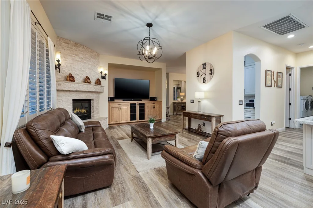 8149 Villa De La Playa, Las Vegas, NV 89131