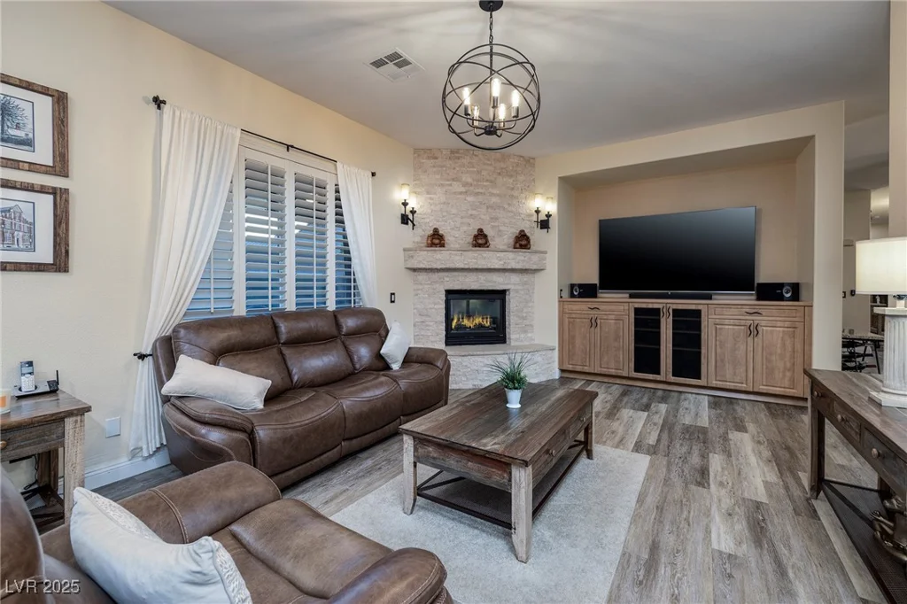 8149 Villa De La Playa, Las Vegas, NV 89131