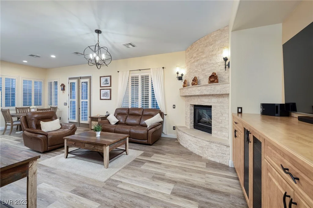 8149 Villa De La Playa, Las Vegas, NV 89131
