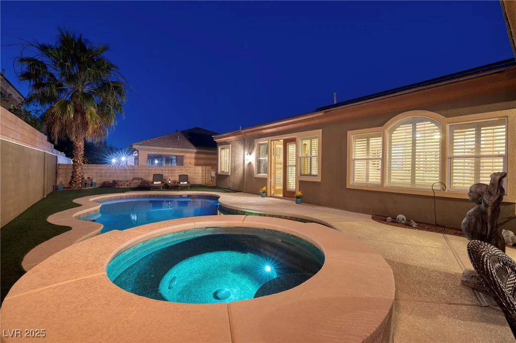 8149 Villa De La Playa, Las Vegas, NV 89131