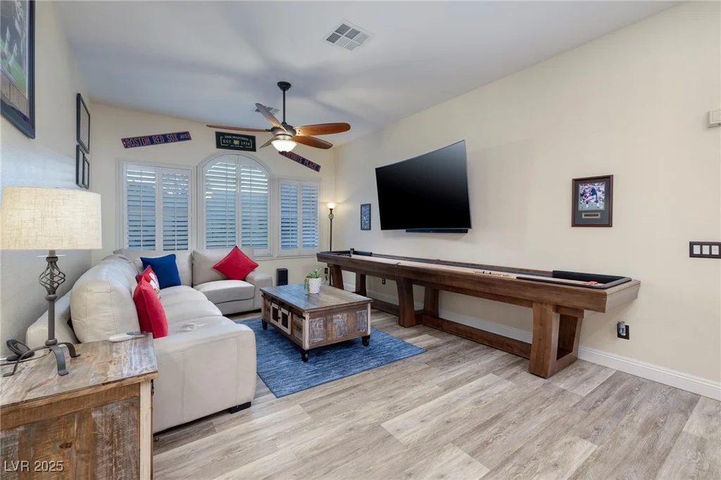 8149 Villa De La Playa, Las Vegas, NV 89131