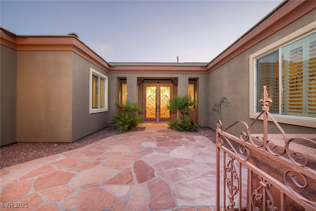 8149 Villa De La Playa, Las Vegas, NV 89131
