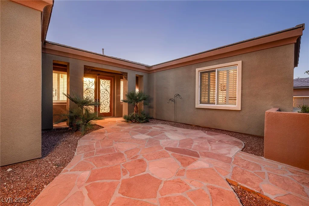 8149 Villa De La Playa, Las Vegas, NV 89131