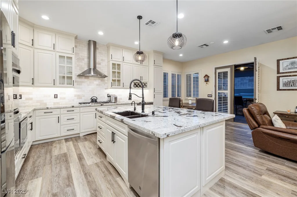 8149 Villa De La Playa, Las Vegas, NV 89131