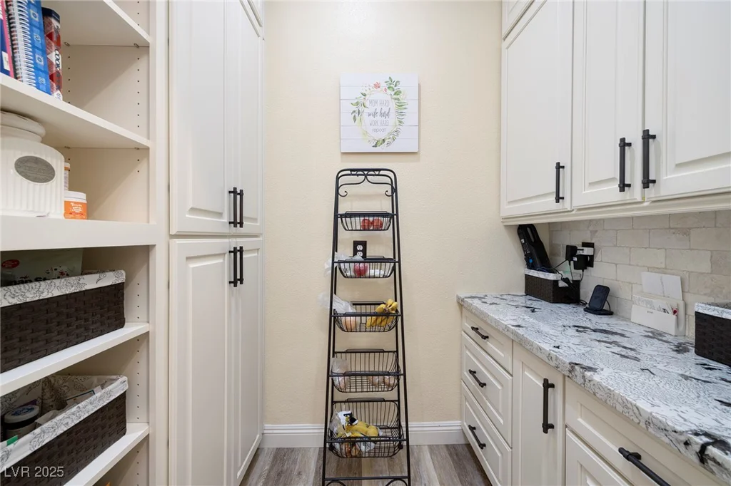 8149 Villa De La Playa, Las Vegas, NV 89131
