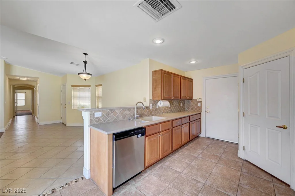 4841 Raw Umber, Las Vegas, NV 89131