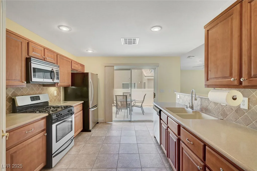 4841 Raw Umber, Las Vegas, NV 89131