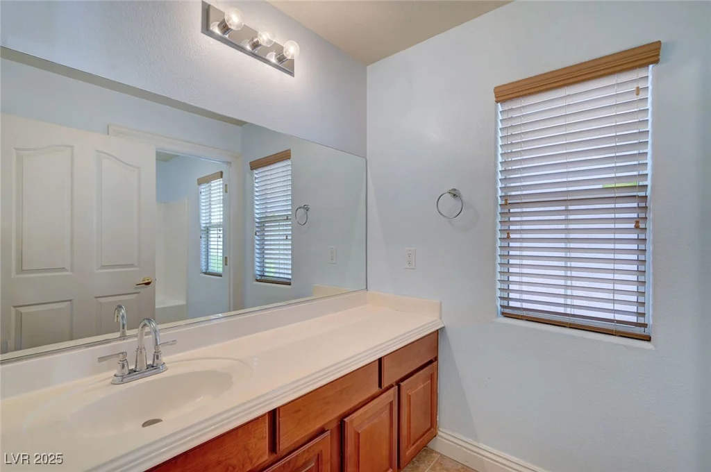 4841 Raw Umber, Las Vegas, NV 89131