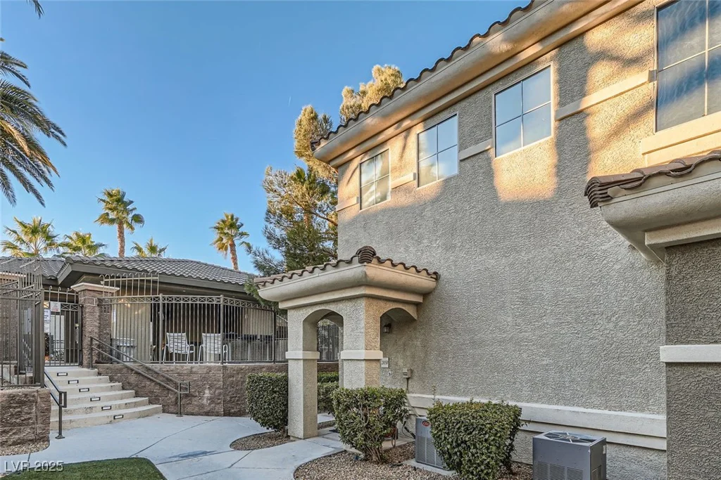 9050 Warm Springs, Las Vegas, NV 89148