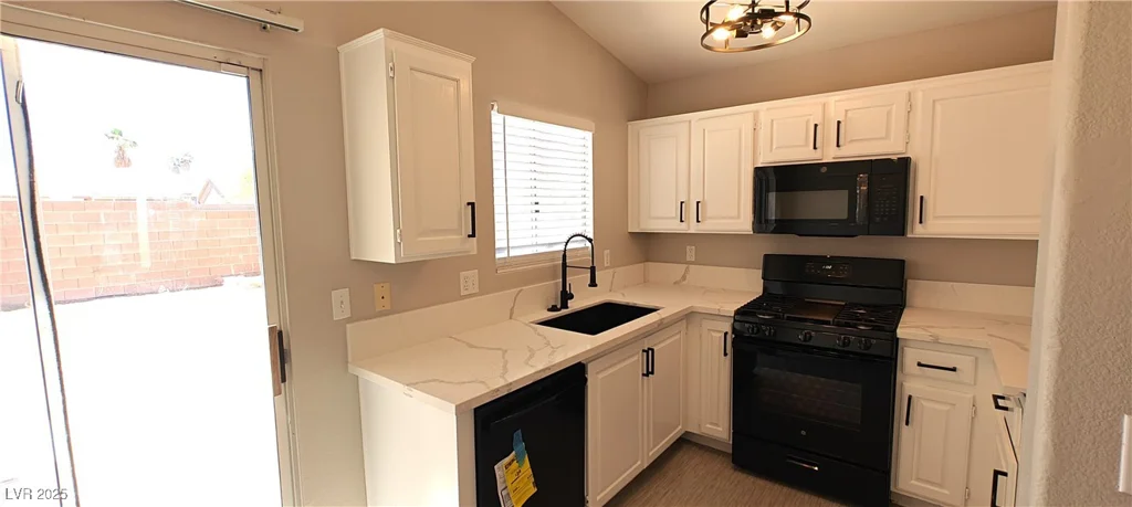6615 Elk Creek, Las Vegas, NV 89156