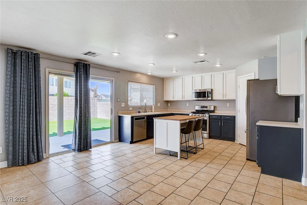 262 CALVINO, Las Vegas, NV 89183