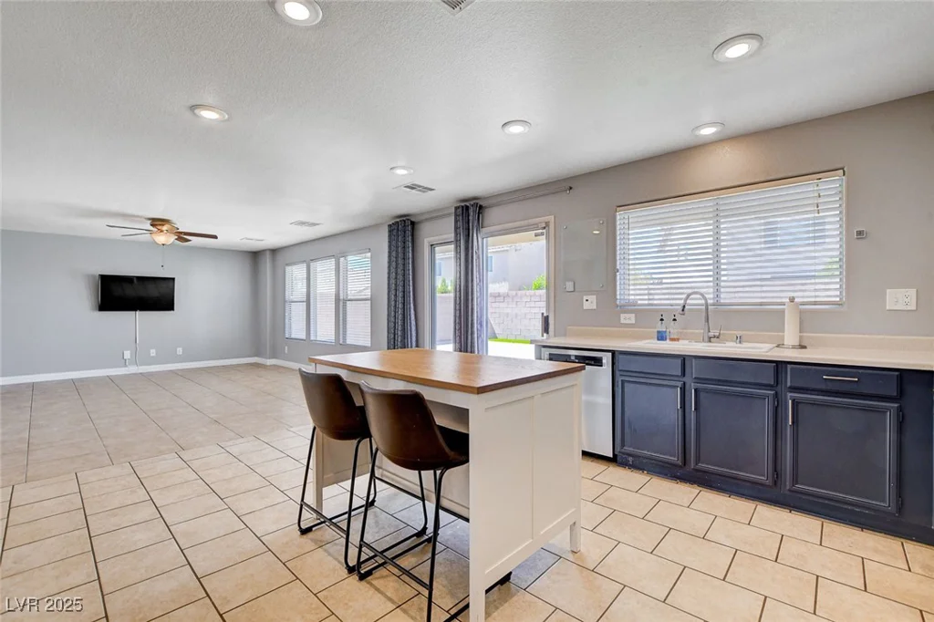 262 CALVINO, Las Vegas, NV 89183