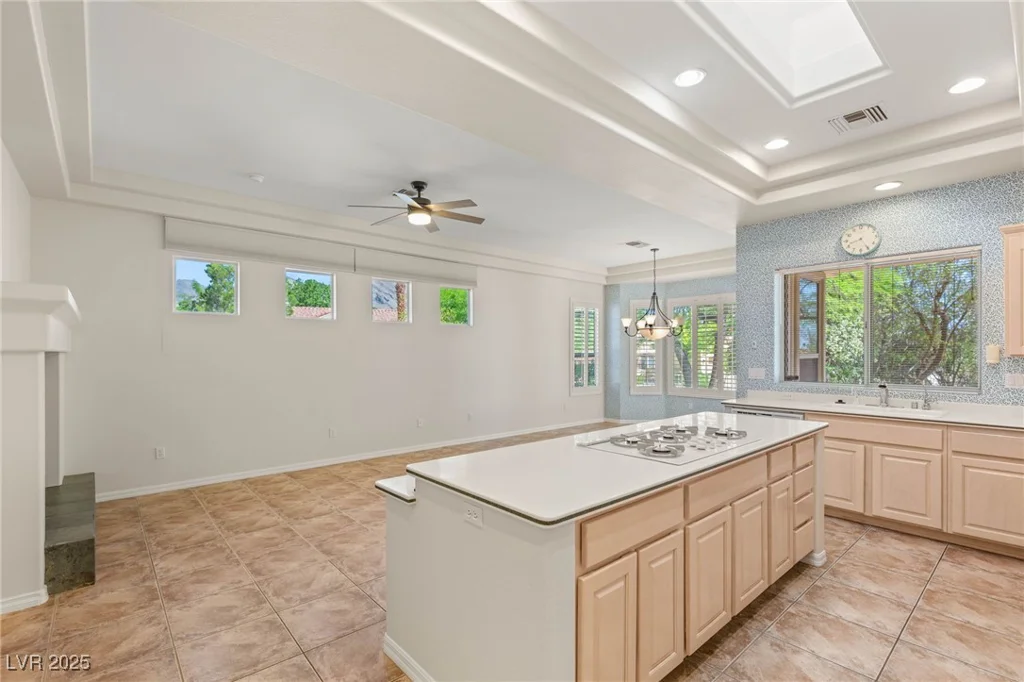 10548 FINDLAY, Las Vegas, NV 89134