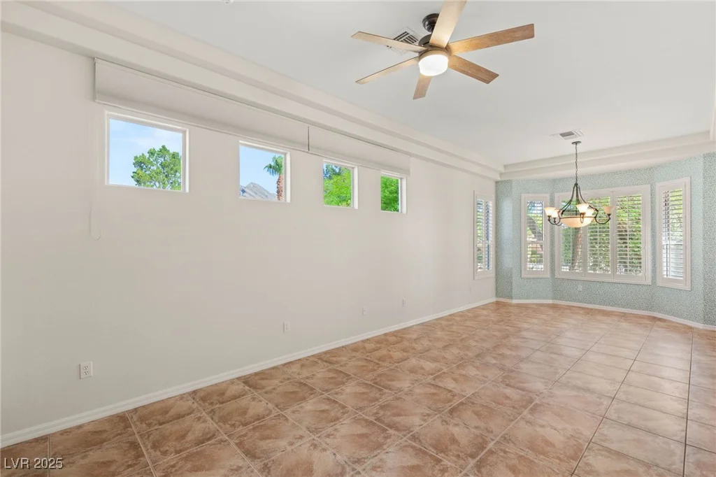 10548 FINDLAY, Las Vegas, NV 89134