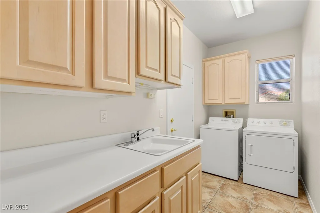 10548 FINDLAY, Las Vegas, NV 89134