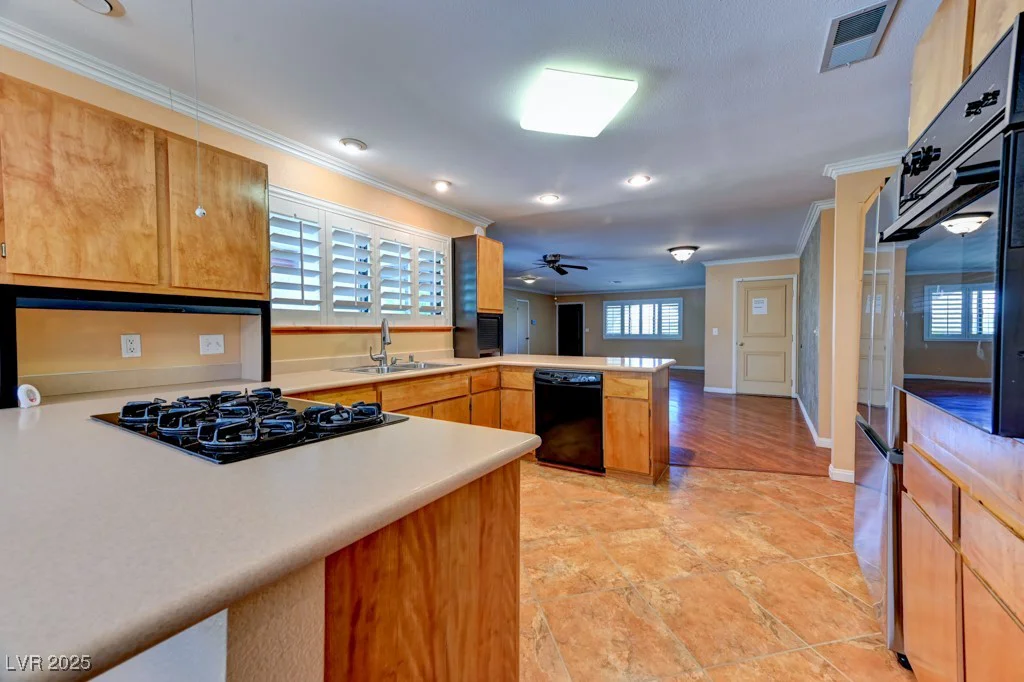 7100 Carrondale, Las Vegas, NV 89128