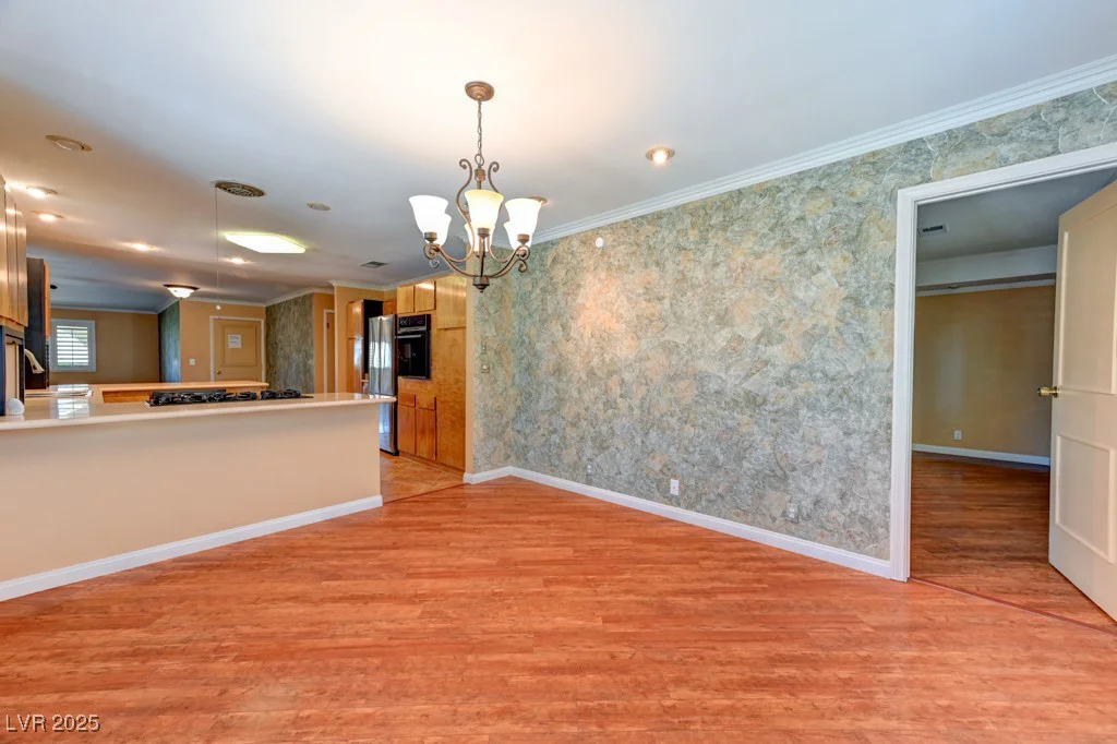 7100 Carrondale, Las Vegas, NV 89128
