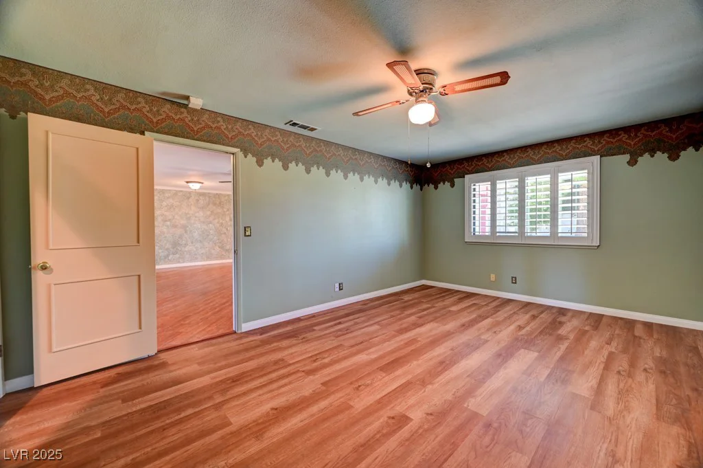 7100 Carrondale, Las Vegas, NV 89128