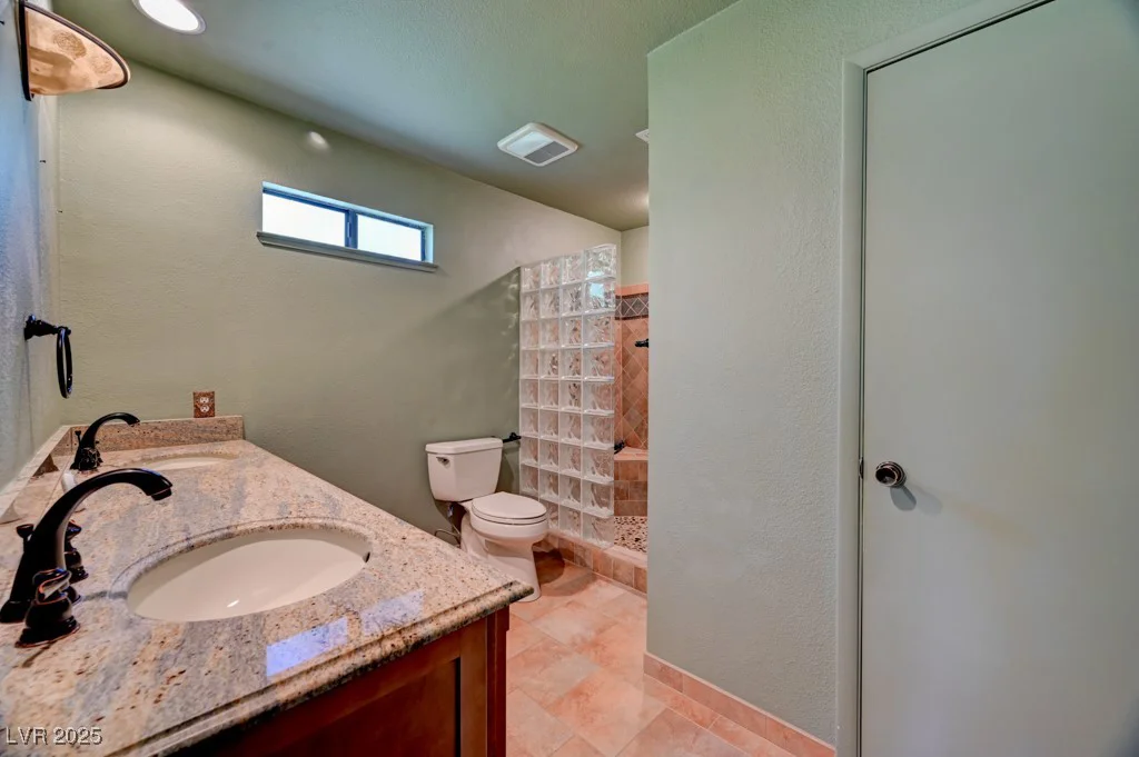 7100 Carrondale, Las Vegas, NV 89128