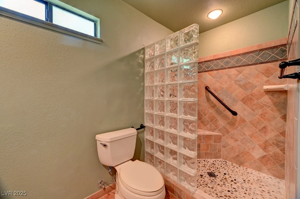 7100 Carrondale, Las Vegas, NV 89128