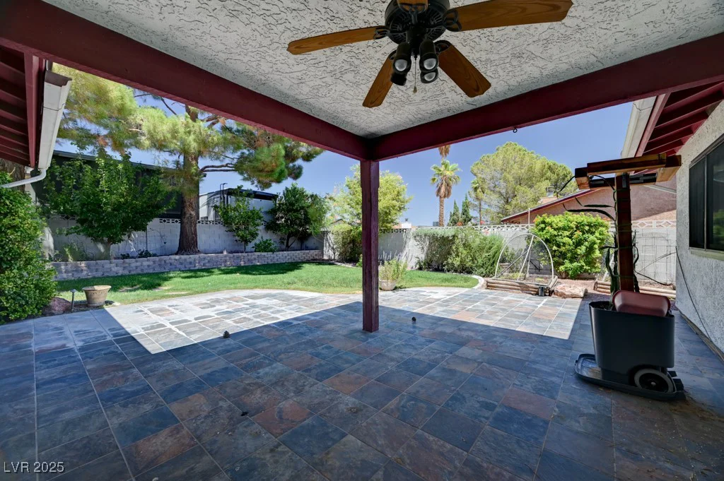 7100 Carrondale, Las Vegas, NV 89128