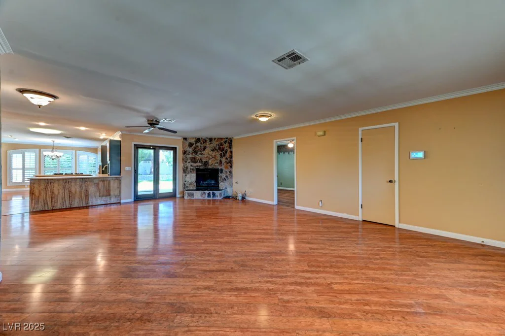 7100 Carrondale, Las Vegas, NV 89128