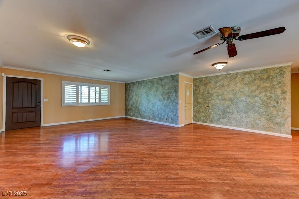 7100 Carrondale, Las Vegas, NV 89128