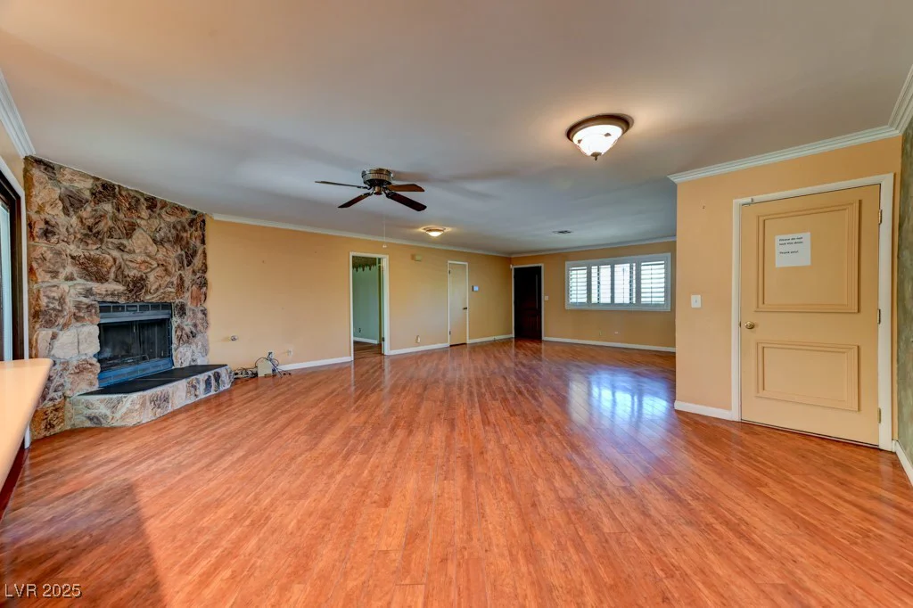 7100 Carrondale, Las Vegas, NV 89128