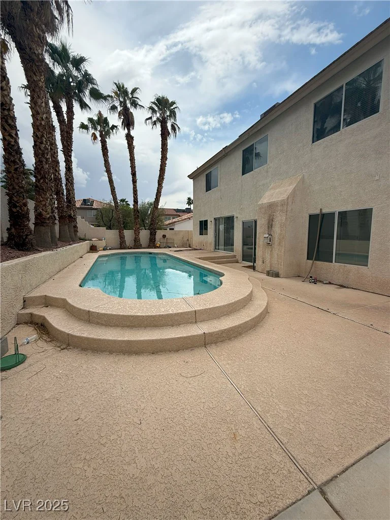 1941 Golden Trumpet, Las Vegas, NV 89123