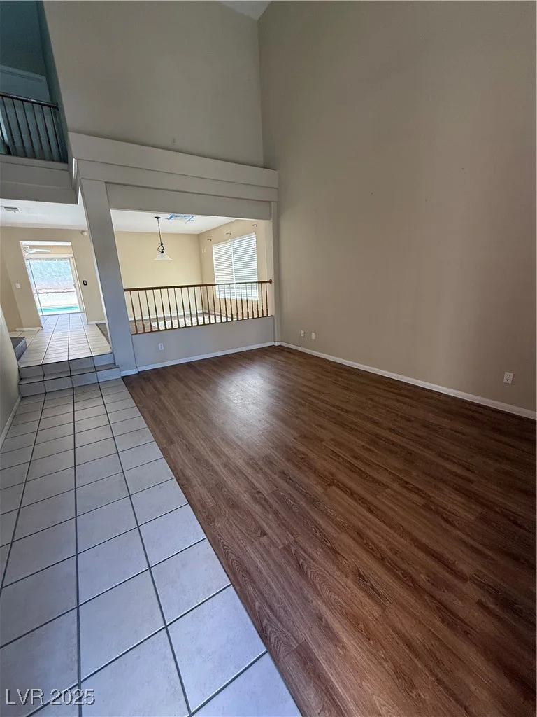 1941 Golden Trumpet, Las Vegas, NV 89123