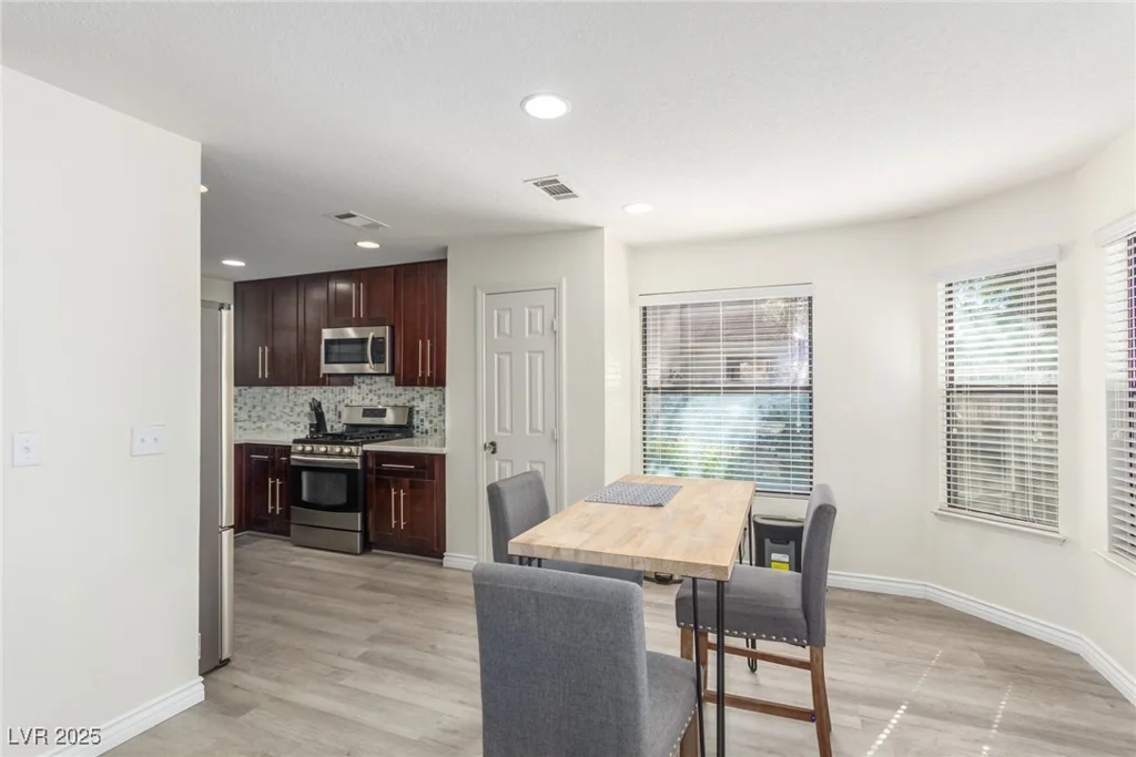 5221 Crooked River, Las Vegas, NV 89149