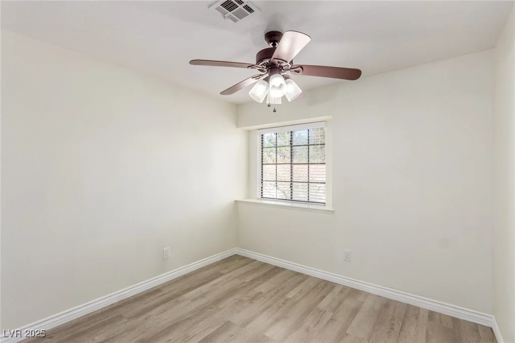 5221 Crooked River, Las Vegas, NV 89149
