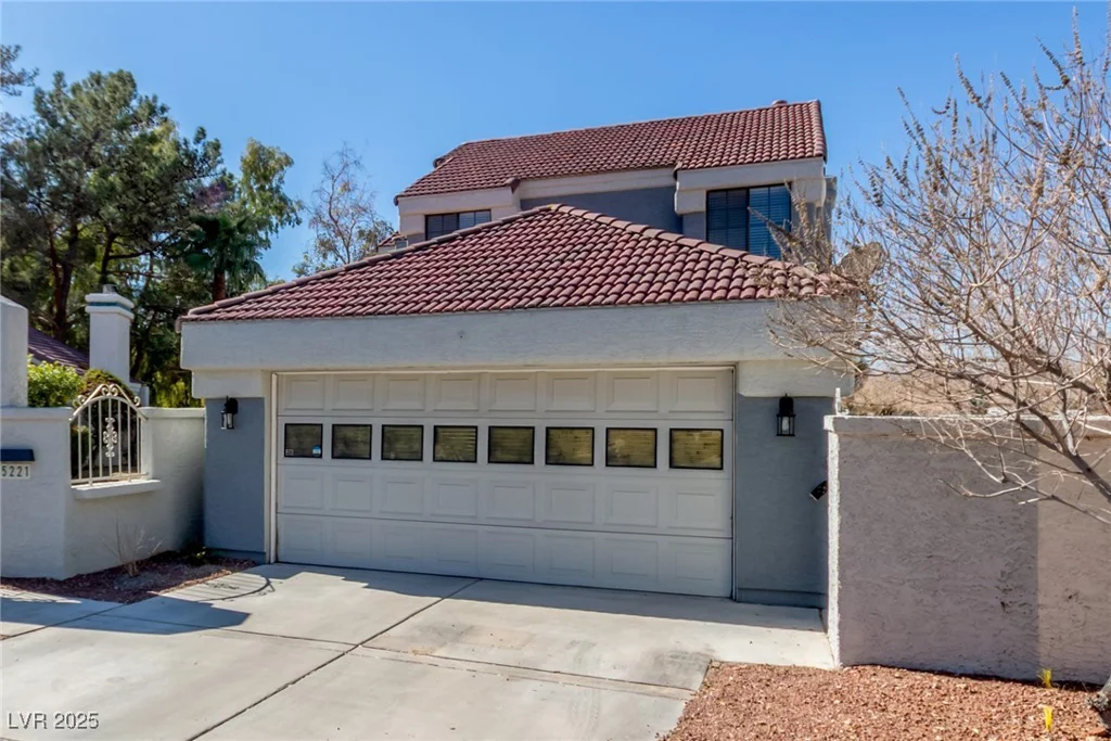 5221 Crooked River, Las Vegas, NV 89149