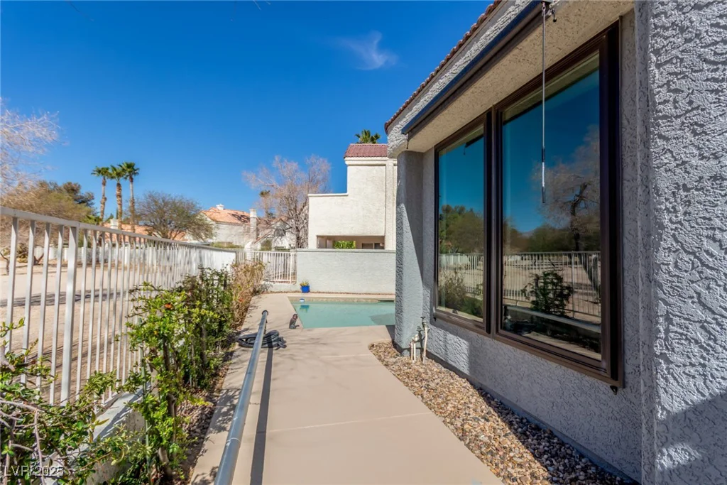 5221 Crooked River, Las Vegas, NV 89149