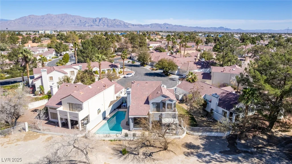 5221 Crooked River, Las Vegas, NV 89149