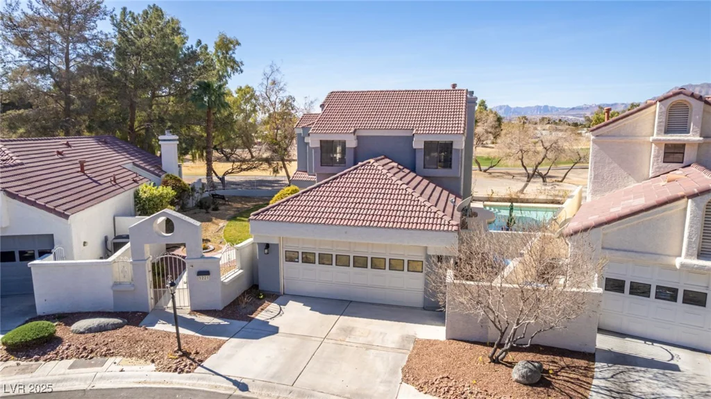 5221 Crooked River, Las Vegas, NV 89149