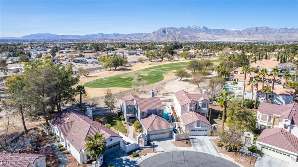 5221 Crooked River, Las Vegas, NV 89149